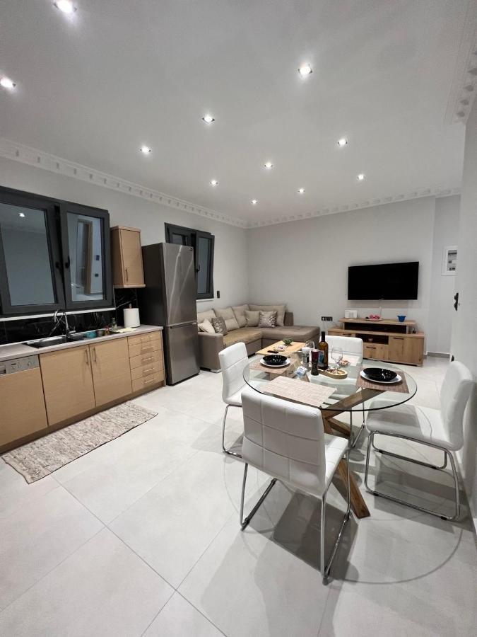 Kontis' Furnished Apartment Lutráki Kültér fotó